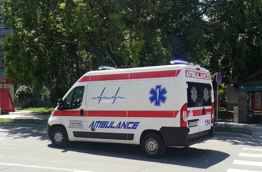U poslednja 24 sata, Služba za hitnu medicinsku pomoć Doma zdravlja Pančevo zabeležila je 54 ambulantna pregleda, od čega je četrnaestoro bilo dece.